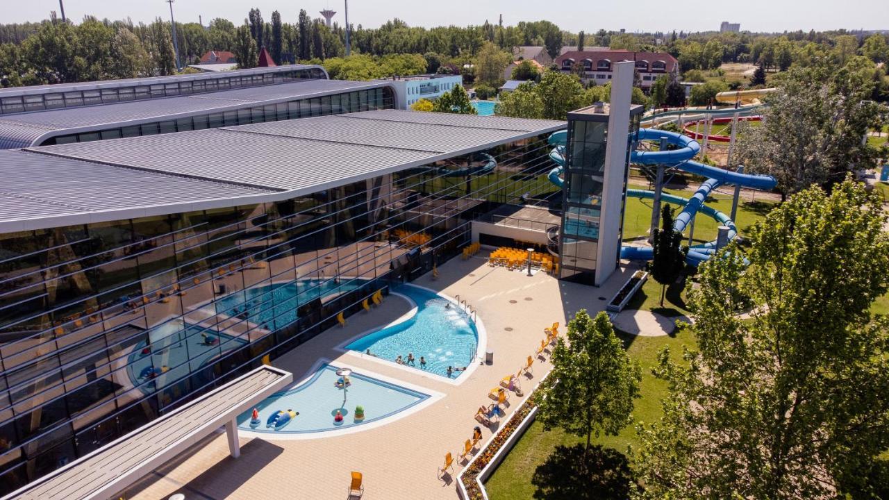 Aqua Hotel Kecskemét Zewnętrze zdjęcie